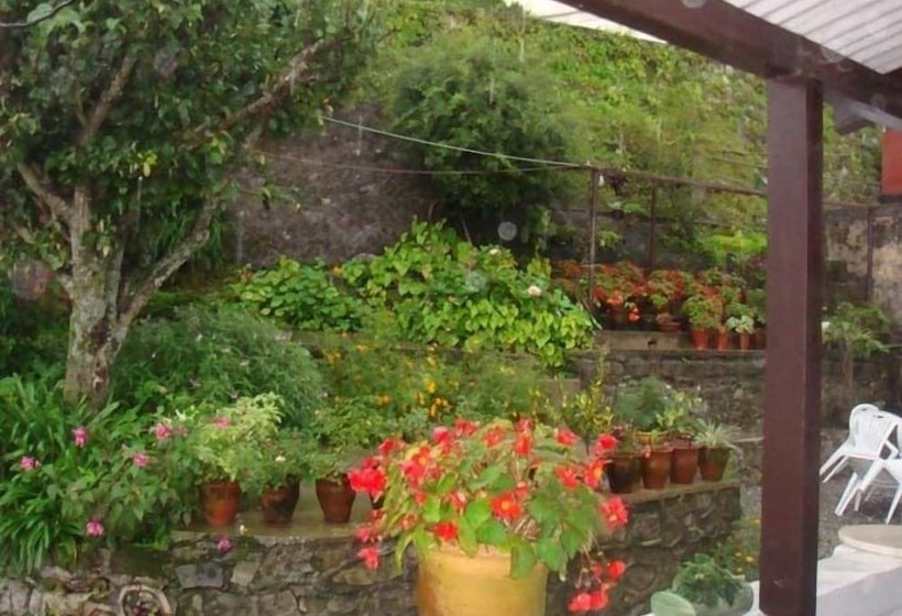 ホテル Himalayan Club