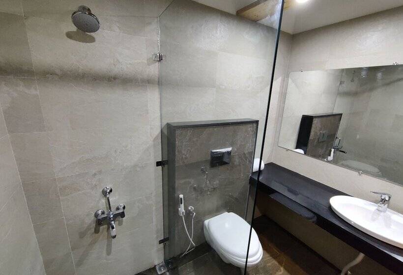 ホテル Himalayan Club