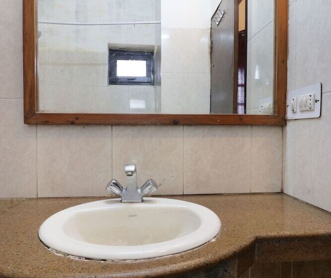 ホテル Himalayan Club