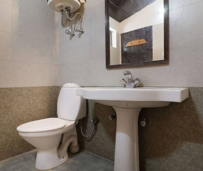 ホテル Himalayan Club