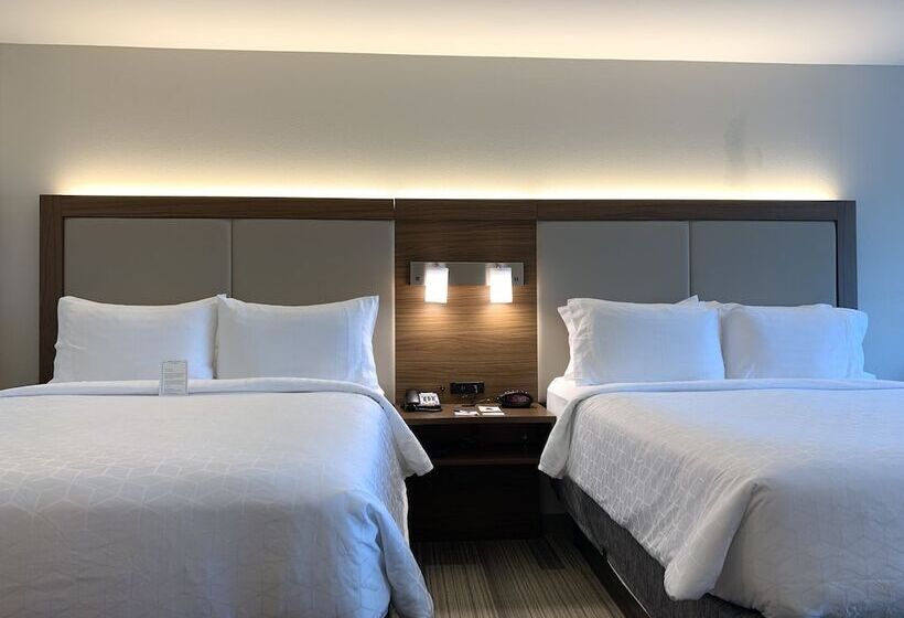 בית מלון כפרי Holiday Inn Express & Suites Danville, An Ihg