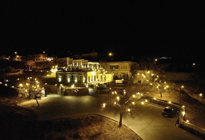 ホテル Nissa Cave