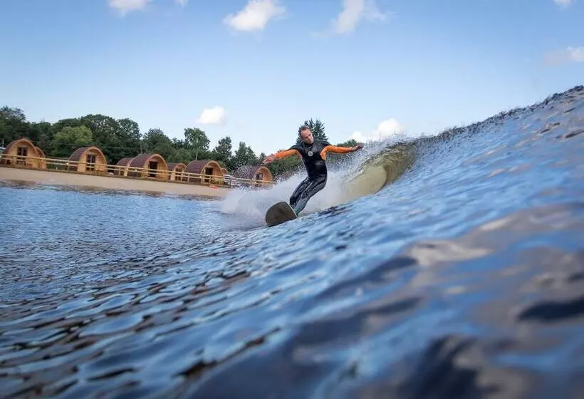 هتل Surf Snowdonia