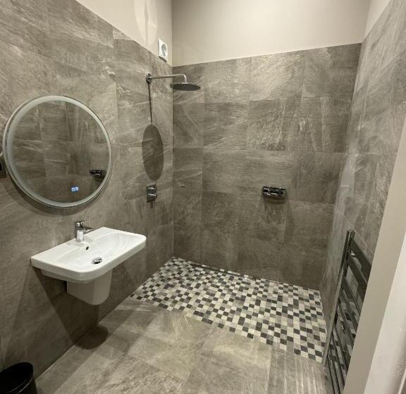 ホテル 3 Millstones Inn