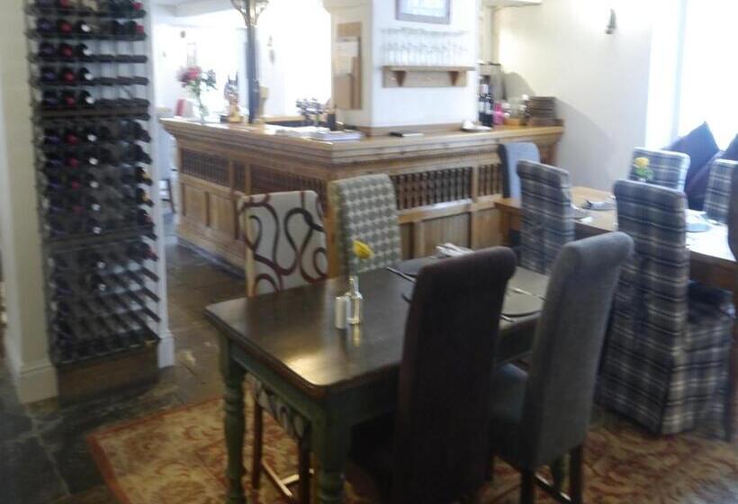 ホテル 3 Millstones Inn