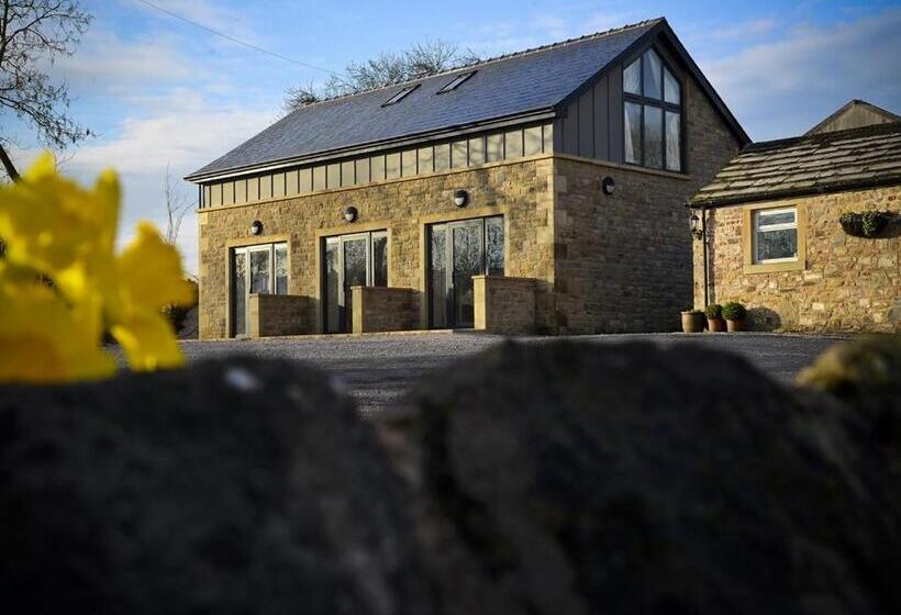 ホテル 3 Millstones Inn