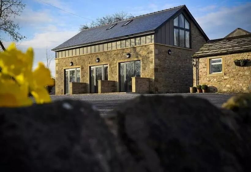Hotel 3 Millstones Inn