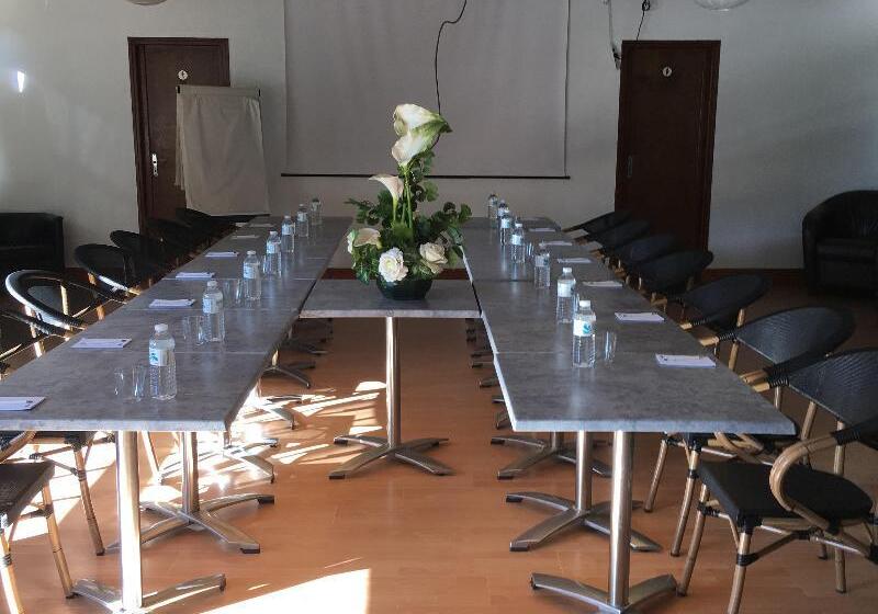 בית מלון כפרי The Originals Boutique, Hôtel Lakeside, Biscarrosse , Lac