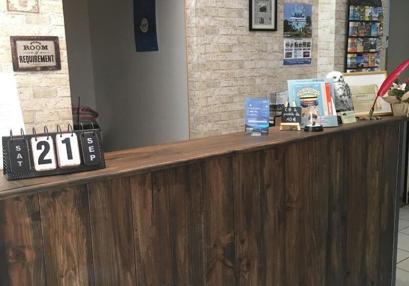 בית מלון כפרי The Originals Boutique, Hôtel Lakeside, Biscarrosse , Lac