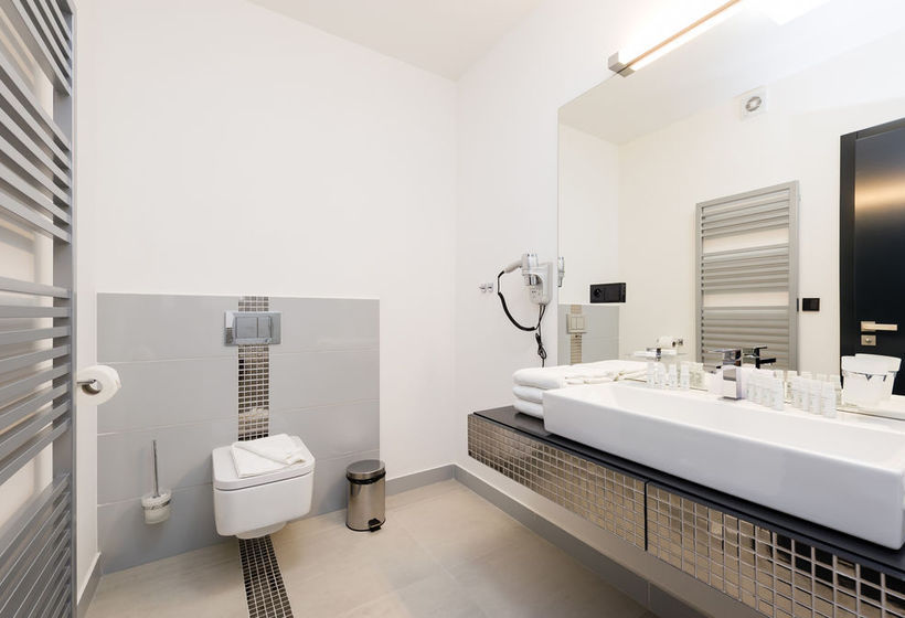 Empirent Mucha Apartments