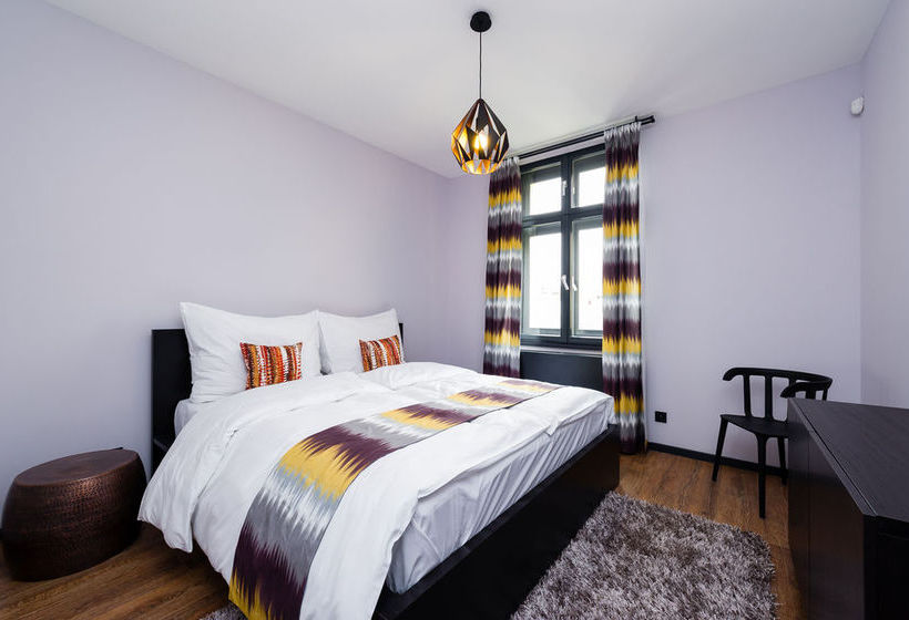 Empirent Mucha Apartments