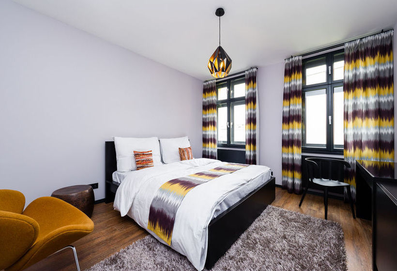 Empirent Mucha Apartments