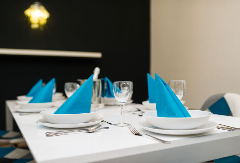 Empirent Mucha Apartments