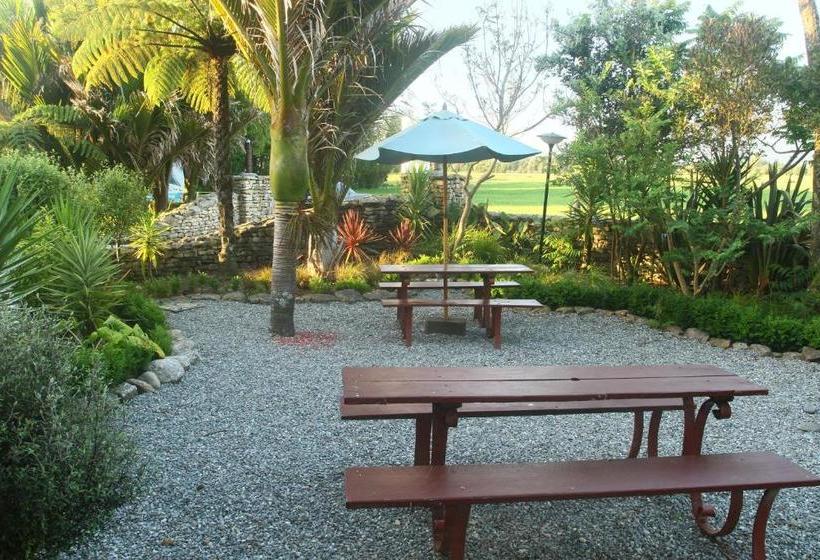 מוטל Last Resort Karamea