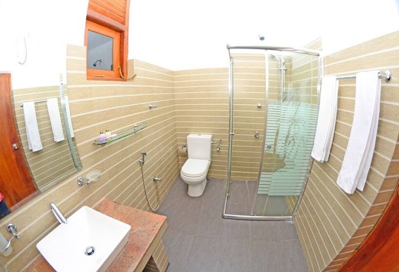 Sethum Villa   Unawatuna