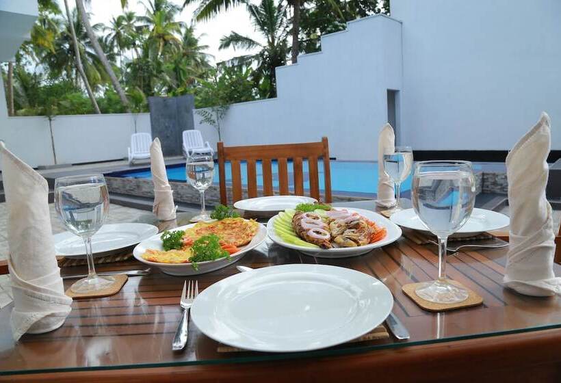 Sethum Villa   Unawatuna