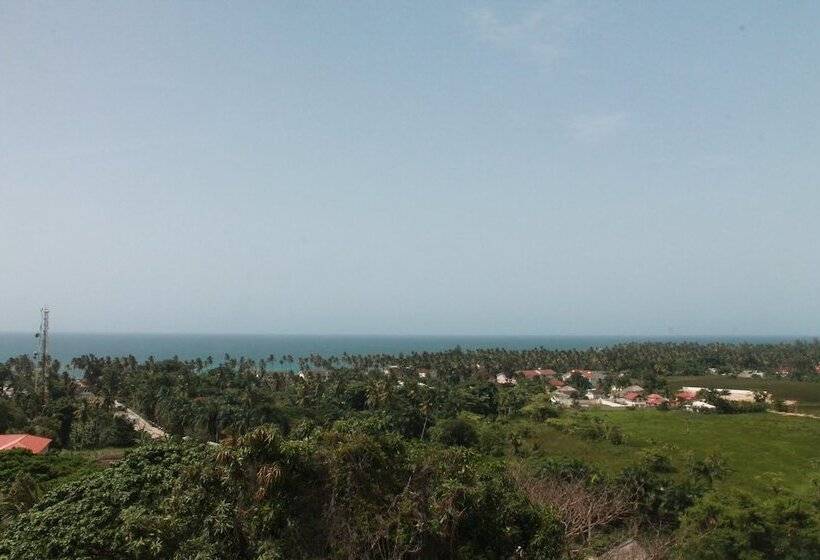 تختخواب و صبحانه Castillo Romano