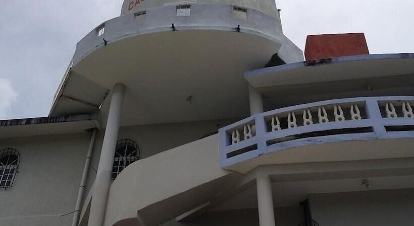 تختخواب و صبحانه Castillo Romano