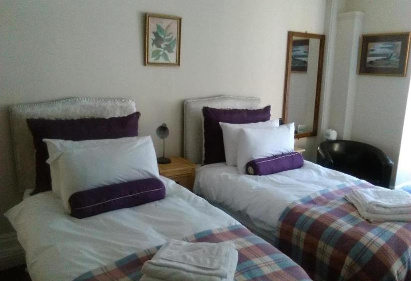 Brunswick Holiday Apartments