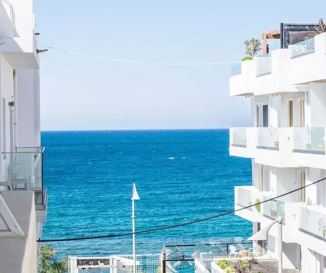 Greta Apartments