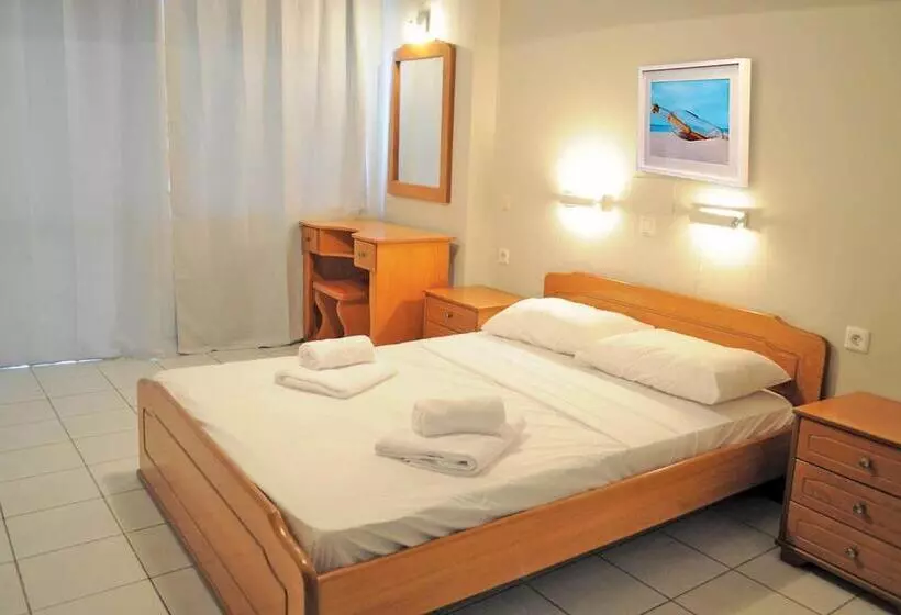 Greta Apartments