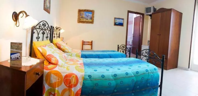 ホテル Albergo Vittoria