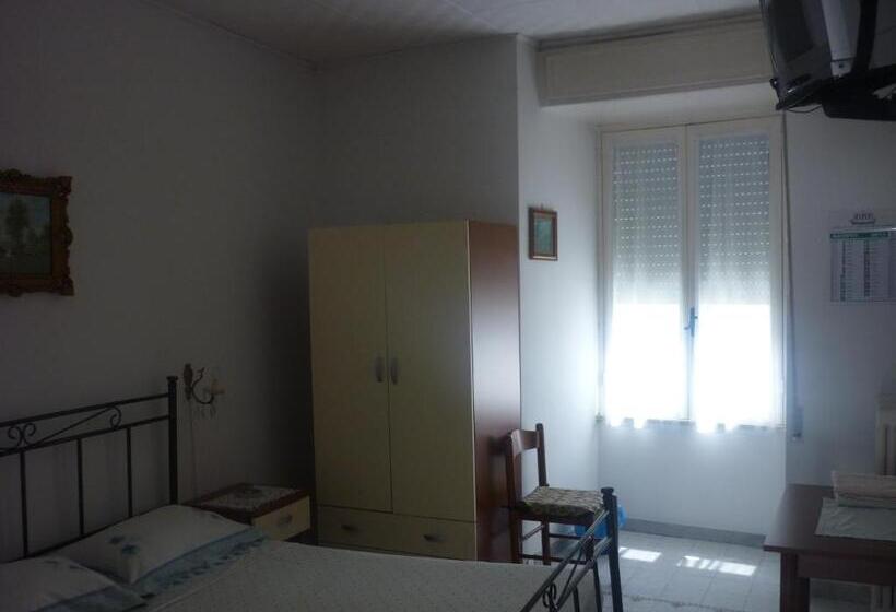 Szálloda Albergo Vittoria