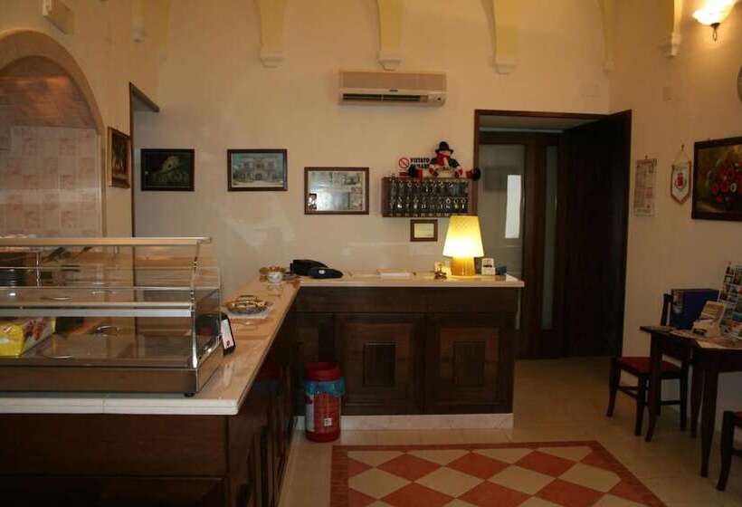 Szálloda Albergo Vittoria