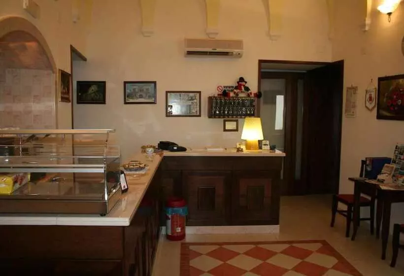 ホテル Albergo Vittoria