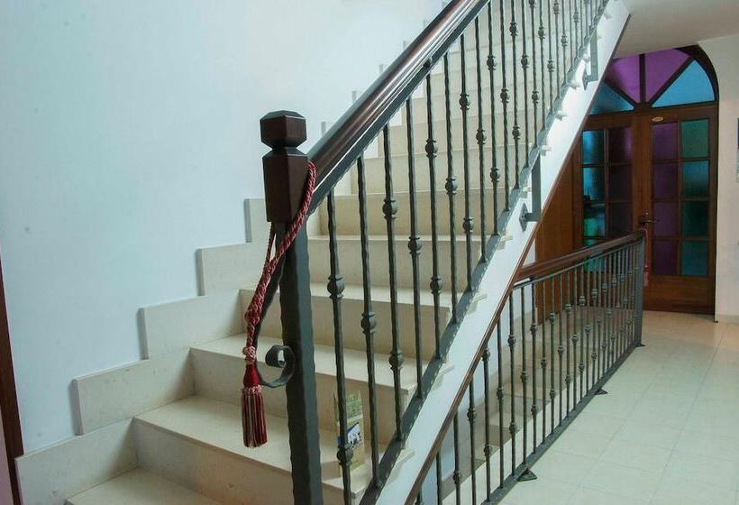 Szálloda Albergo Vittoria