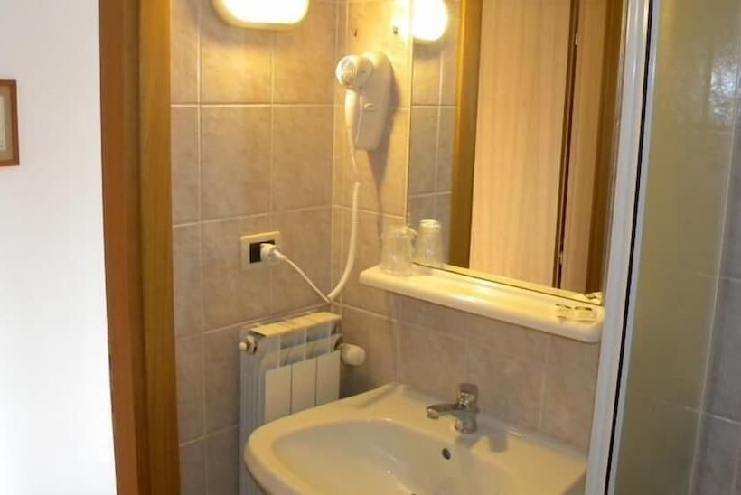 בית מלון כפרי Eliani