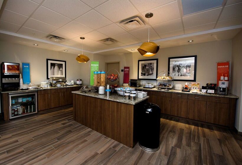 فندق Hampton Inn & Suites By Hilton Truro