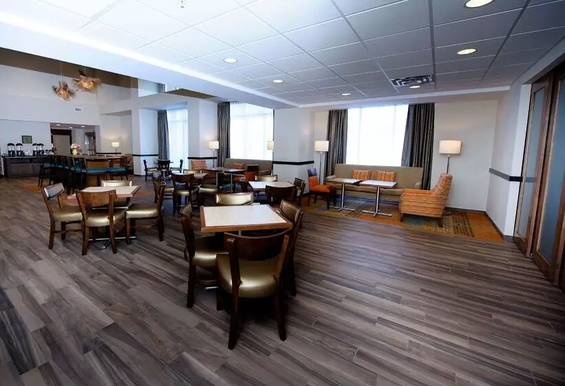 ホテル Hampton Inn & Suites By Hilton Truro