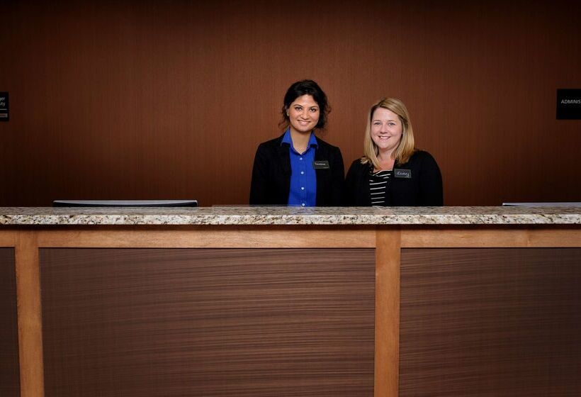 فندق Hampton Inn & Suites By Hilton Truro