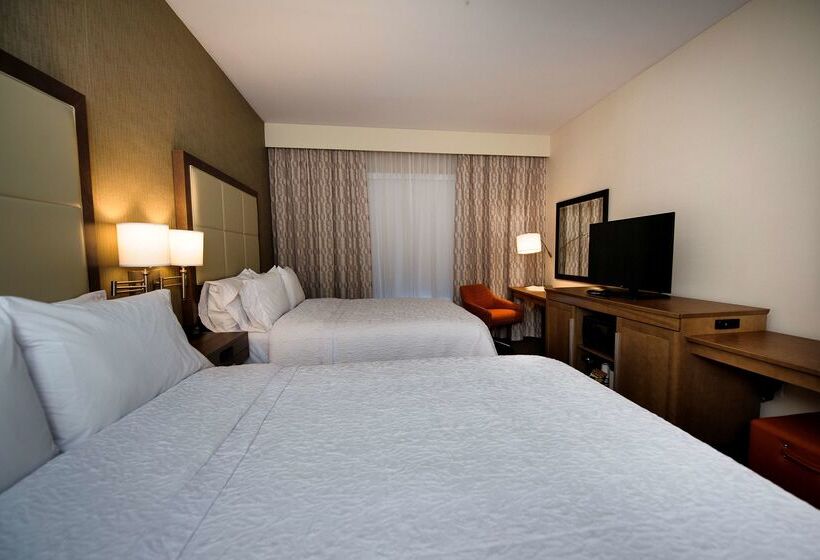 فندق Hampton Inn & Suites By Hilton Truro