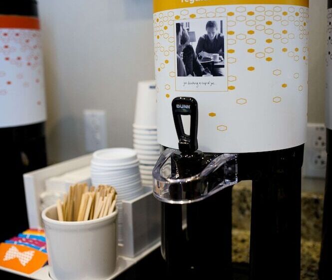 فندق Hampton Inn & Suites By Hilton Truro