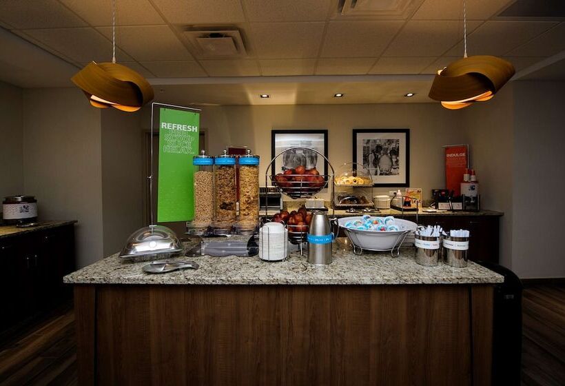 فندق Hampton Inn & Suites By Hilton Truro