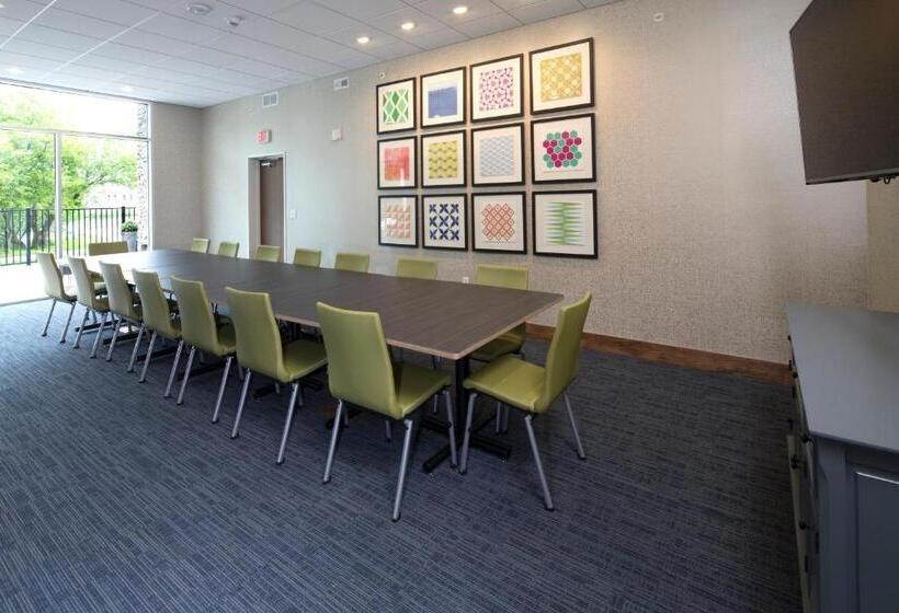 酒店 Holiday Inn Express & Suites Alpena   Downtown, An Ihg