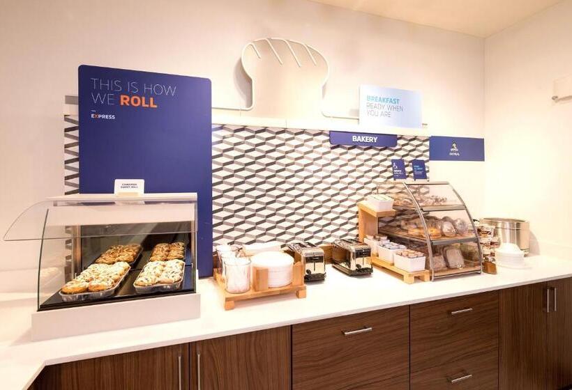 酒店 Holiday Inn Express & Suites Alpena   Downtown, An Ihg