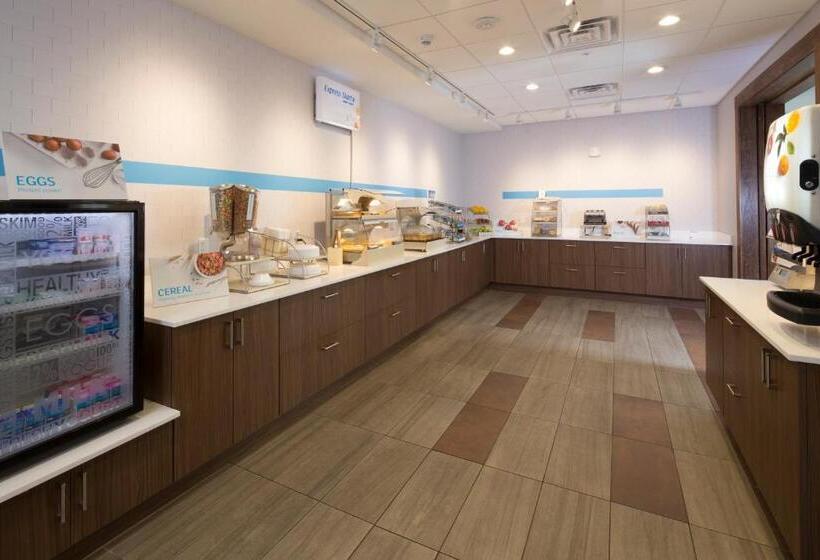 酒店 Holiday Inn Express & Suites Alpena   Downtown, An Ihg