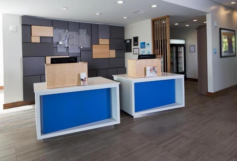 酒店 Holiday Inn Express & Suites Alpena   Downtown, An Ihg