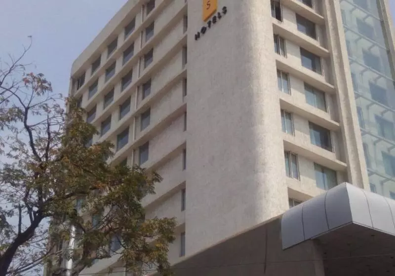 Keys Select By Lemon Tree Hotels, Visakhapatnam