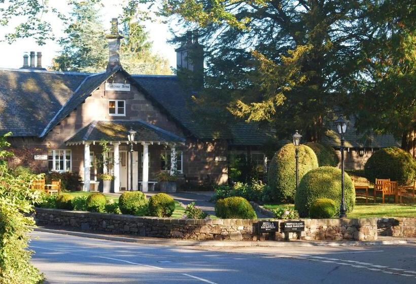 Meikleour Arms Hotel And Restaurant