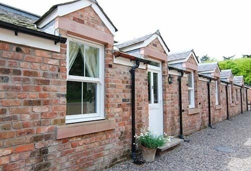 Meikleour Arms Hotel And Restaurant