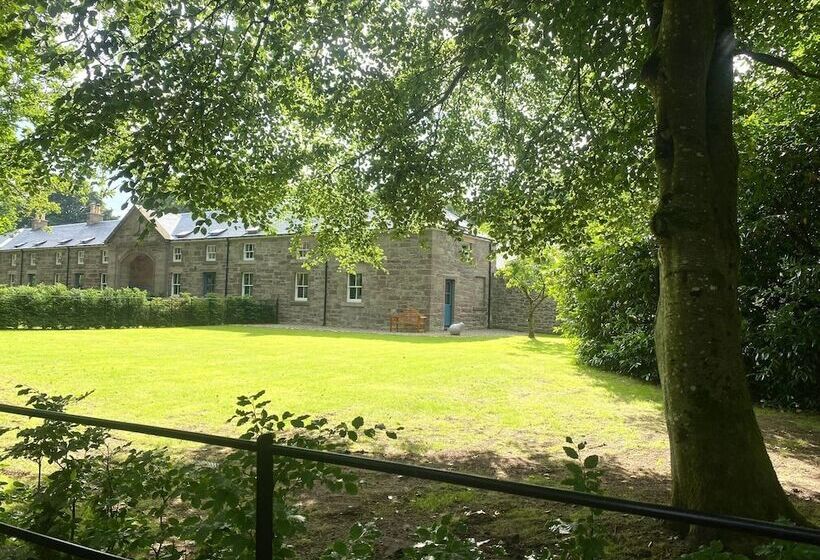 Meikleour Arms Hotel And Restaurant