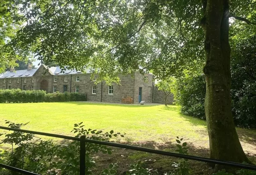 Meikleour Arms Hotel And Restaurant