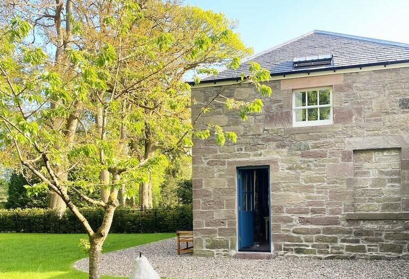 Meikleour Arms Hotel And Restaurant