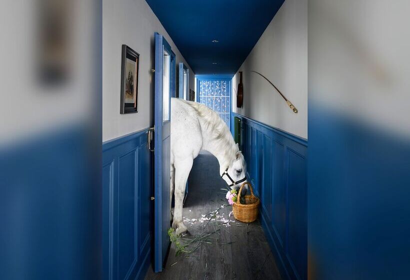 Meikleour Arms Hotel And Restaurant