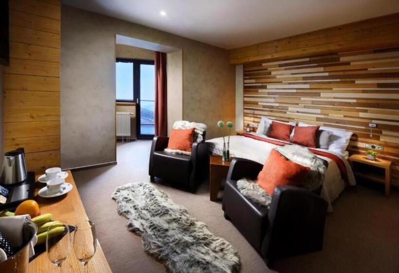 בית מלון כפרי Noc Na Chopku, Rotunda