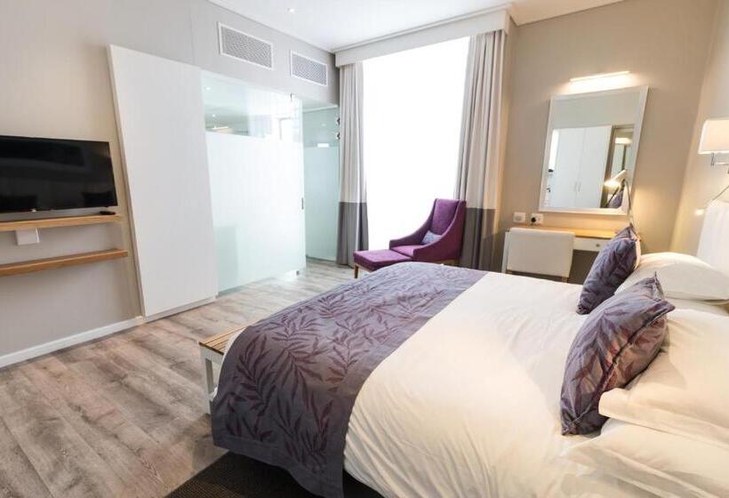 Royal St. Andrews Hotel, Spa And Conference Centre